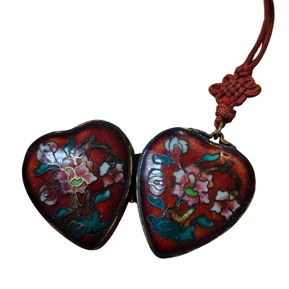 1900s Cloisonne Enamel Red Floral Heart Trinket Locket Pendant Necklace Red Cord